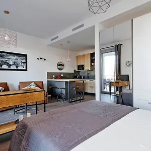 Delizioso Monolocale Con Terrazzo Appartamento