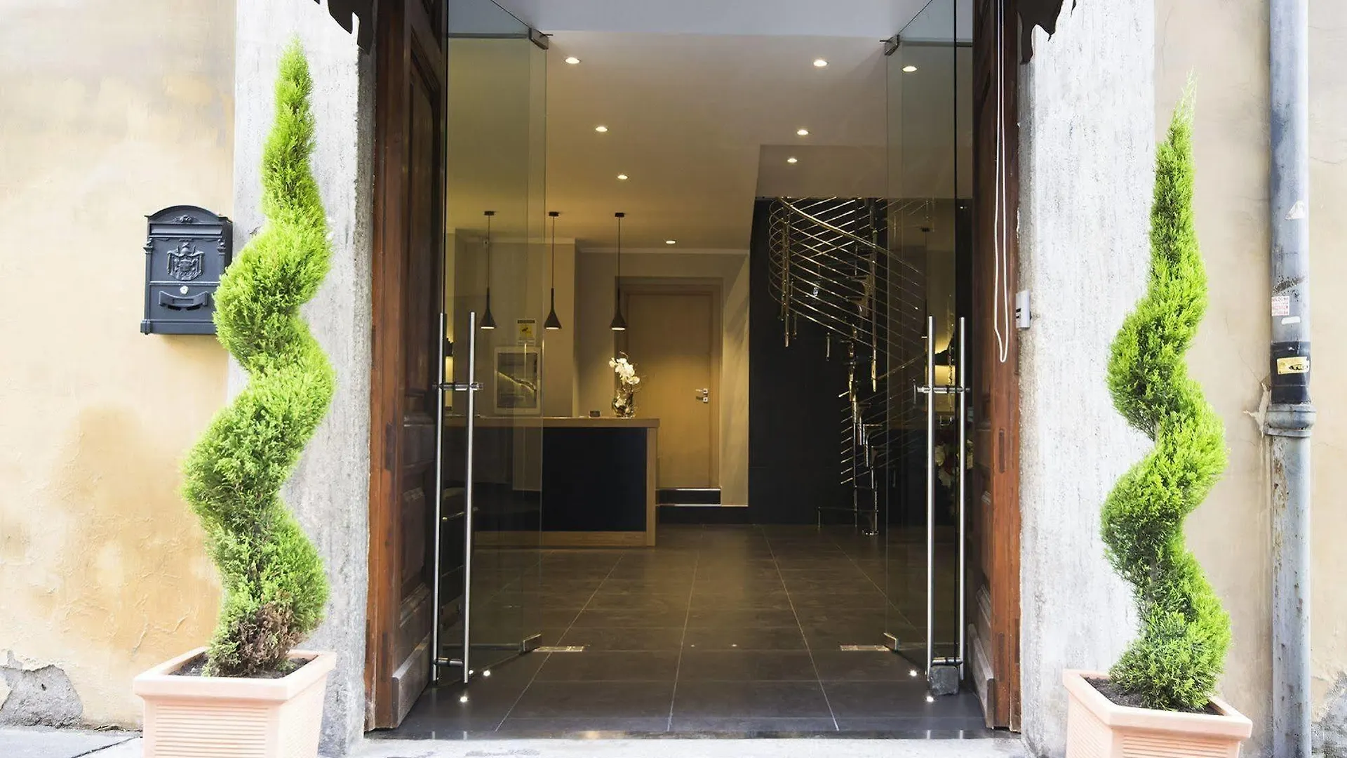 Trevi Palace Hotel Rome